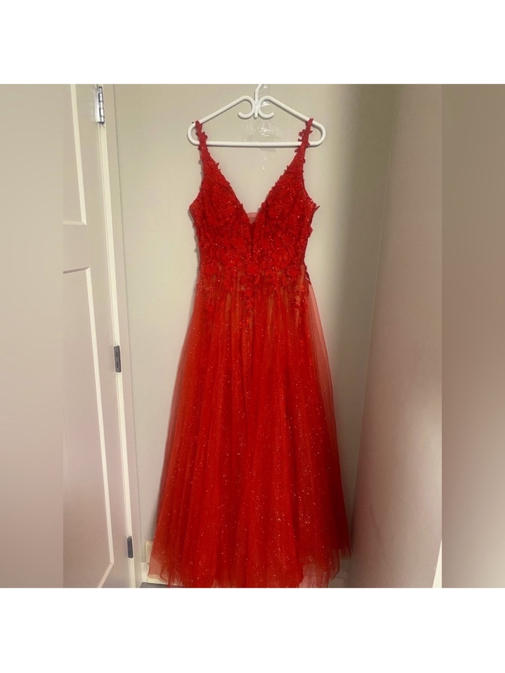 Ellie Wilde grad dress